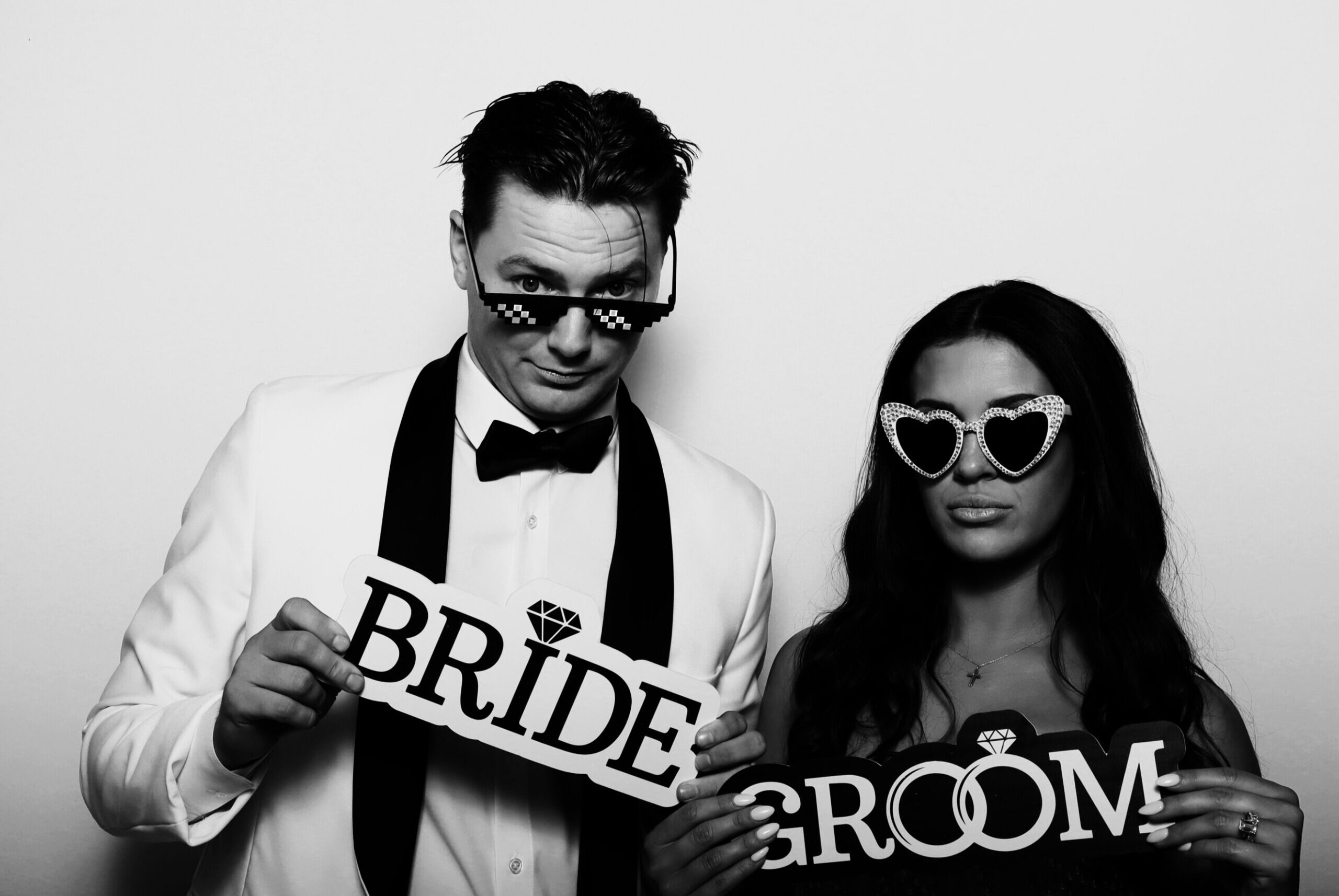 Wedding photo booth moment